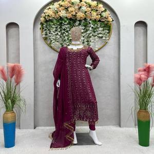 Ensemble Kurti VASTRA COTTAGE en Georgette avec travail de sequins et miroirs véritables, micro-pantalon assorti et dupatta, tenue de soirée entièrement cousue - Product Image 1