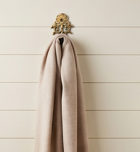 Artisanal Vintage Brass Flower Wall <b>Hook</b> Metal Decorative Single <b>Hook</b> For Clothing Storage Stylish Home Accent - Product Image 4