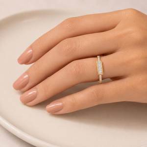 Bague minimaliste en or massif 10K 14K 18K avec diamant taille baguette brillant 0,35 ct, délicate et empilable, pour mariage et fiançailles, bijoux fins - Product Image 6