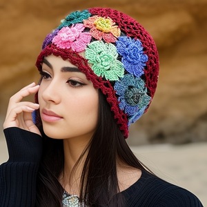 Gorro de invierno para mujer, tejido a mano con diseño floral, estilo bohemio, decoración con apliques, 100% acrílico, informal. - Product Image 5