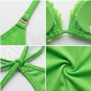 Ensemble bikini vert 2 pièces avec décoration florale 3D, haut halter et bas string, maillot de bain pour femme - Product Image 4