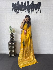 <b>Green</b> <b>Silk</b> Saree With Embroidery Traditional Women's Wear India Pakistan Wedding Engagement All Seasons - Product Image 4