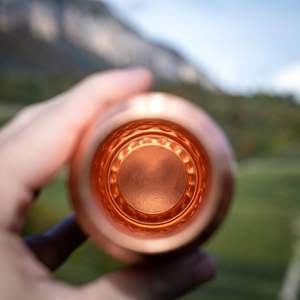 Bouteille d'eau artisanale moderne en cuivre vintage, récipient ayurvédique en cuivre pur pour le yoga, verrerie martelée - Product Image 2