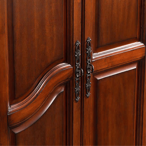 Armario de Madera Maciza de Caoba Estilo Victoriano Clásico, con Tallado Elegante y Acabado Natural, Mueble de Dormitorio OEM - Product Image 4
