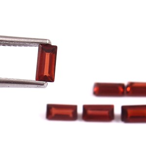 Granat rouge naturel 10x20mm, taille baguette, facetté, calibré, pierre précieuse en vrac certifiée pour la fabrication de bijoux, fournisseur en gros - Product Image 2