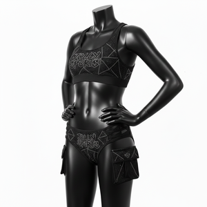 Conjunto de bikini de dos piezas para mujer de alta calidad en poli elastano, tela negra brillante con construcción de paneles y logo de cristal. Bikinis para mujer. - Product Image 4