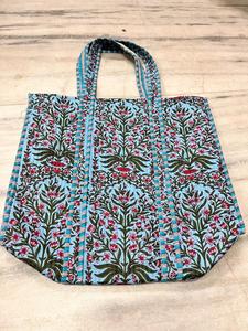 Sac fourre-tout matelassé en coton imprimé floral, le plus vendu, en coton doux, pour les acheteurs en gros à l'exportation, sac de transport réutilisable en tissu - Product Image 3