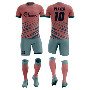 Ensemble d'uniformes de football professionnels Dynamic Fusion, kit de vêtements d'équipe de football ultime pour les meilleurs buteurs - Product Image 3