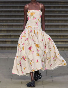 Robe midi personnalisée OEM à imprimé floral, sans manches, bretelles spaghetti, coupe trapèze, en lin et coton, pour l'été, respirante et plissée - Product Image 2