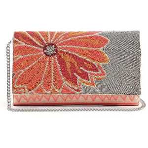 Bolsa de Accesorios de Noche Premium para Mujer con Diseño Sofisticado y Detalles Decorativos para Bodas - Product Image 6