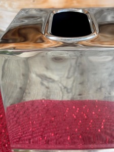 Porte-boîte à mouchoirs minimaliste en argent pour une utilisation quotidienne sur la table, le comptoir, au bureau, dans la salle de bain et dans le salon, fabriqué à la main en Inde - Product Image 3