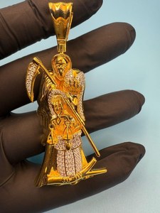 Pendentif unisexe Hip Hop en argent sterling 925 et or 18 carats, incrustation de moissanite taille brillant sertie griffes, motif Sainte Santa Muerte mexicaine - Product Image 3