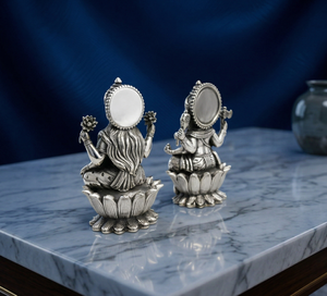 พระโลหิตพระลักษมีพระไคปีช รูปดอกบัวยาว ชุบเงินแท้ 999 จาก Jaipur Metals |   ทองเหลืองแท้ 100% |   7 x 6 x 5.5 ซม. |   97 กรัม |   พูจาและของขวัญ - Product Image 4
