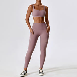 Ensemble de sport pour femmes, 2 pièces, leggings de yoga taille haute avec soutien-gorge de sport à col carré doux, ensembles de yoga et de fitness pour la salle de sport - Product Image 3