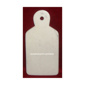 La tabla de cortar de mármol blanco de forma personalizada más hermosa y única, usada para cortar verduras en el hogar y en hoteles. - Product Image 6