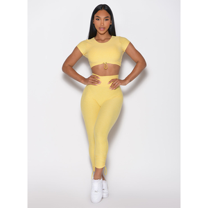 Ensemble de yoga pour femmes : leggings taille haute, soutien-gorge de sport respirant et extensible, tenue de fitness et de sport pour la gym - Product Image 1