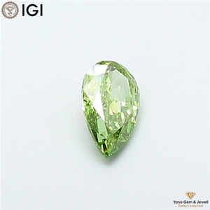 Solitaire parfait 3,00 CARAT Forme poire Diamant de laboratoire cultivé CVD avec certificat IGI Couleur vert vif fantaisie Clarté VS2 - Product Image 5