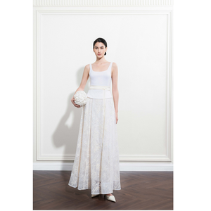 Nouveauté : débardeur femme ODM élégant AYLA KNIT TOP, haut sans manches minimaliste pour femme, coupe ajustée de la marque WhiteAnt. - Product Image 1