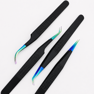 Pince à épiler professionnelle pour extensions de cils, en acier inoxydable noir de qualité supérieure, à pointe inclinée, pour un volume optimal - Product Image 4