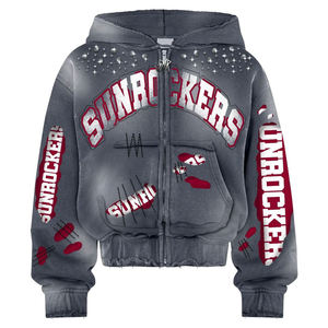 Sudadera con capucha negra personalizada al por mayor para hombre, con estampado gráfico y tachuelas, estilo urbano, logotipo serigrafiado, dos colores, 100% algodón - Product Image 3