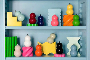 Juego de Molinillos de Sal y Pimienta Modernos con Acabado Lacado Brillante, Molinillo de Especias de Madera con Forma de Bulbo para Decoración Colorida de Cocina - Product Image 3