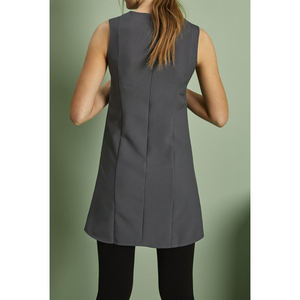 Tunique décontractée pour femme, haut de salon de beauté, chemise uniforme à manches courtes pour thérapeute de spa, chemisier de travail boutonné tissé pour coiffeuse et massothérapeute - Product Image 2