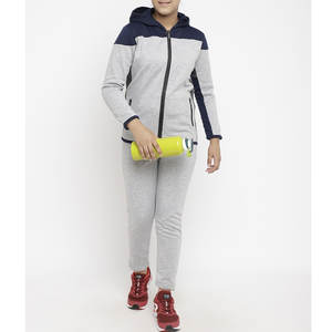 Conjunto Deportivo Informal con Capucha Premium para Adultos |   Conjunto Deportivo de Alto Rendimiento en Azul Hielo y Azul Marino con Contraste - Product Image 5