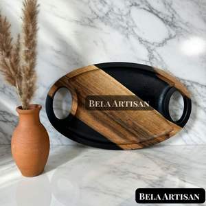 Plateau ovale en bois artisanal moderne avec incrustation en résine noire, planche de service avec poignées pour le Ramadan et les occasions de mariage - Product Image 3