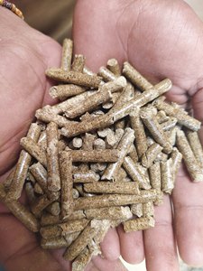 Pellets de bois de pin et de hêtre de qualité américaine, très demandés, DIN PLUS / ENplus-A1, pellets de bois de sapin et de chêne pour une distribution mondiale - Product Image 4
