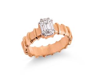 Anillo Solitario de Oro Sólido de 14K con Diamante de Corte Esmeralda en el Centro, Opciones de Cultivo en Laboratorio y Naturales, Color D a G, Claridad IF a SI2 - Product Image 4