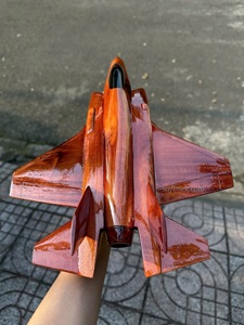 เครื่องบินรบไม้จำลอง F-35 Lightning II รุ่น Woodcraft ทำจากไม้เนื้อแข็งจากโรงงานในเวียดนาม - Product Image 2