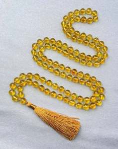 Différentes perles de pierre - Cadeau artisanal du Népal avec perles de corail 8mm Perles Guru Bouddhistes - Product Image 1