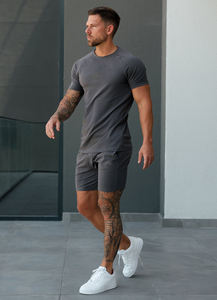 Camiseta deportiva de manga corta para hombre, color gris carbón, gris oscuro, corte ajustado, manga raglán, para entrenamiento y gimnasio. - Product Image 4