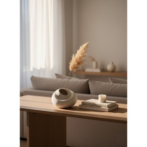 Vase en céramique artisanal en forme de donut, moderne et minimaliste, rond et creux, pour herbe de la pampa, style nordique, blanc mat, centre de table - Product Image 1