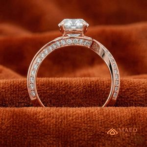 แหวนหมั้นทรงวงรีประดับมอยส์ซาไนต์ 14K โรสโกลด์ ของขวัญเครื่องประดับเจ้าสาวสุดหรูสำหรับผู้หญิง เทรนด์อเมริกา - Product Image 3