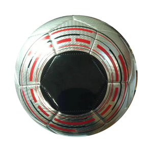 Ballon de football promotionnel d'usine en PVC/PU, logo et couleur personnalisés, pour entraînement, taille personnalisée, vente en gros, design classique - Product Image 6