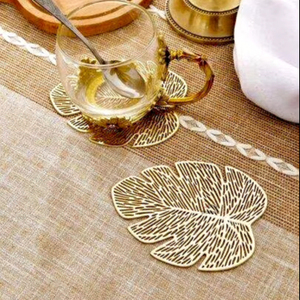 Sous-verre en métal fait main, forme feuille, style moderne et épuré 2026, pour la maison, l'hôtel et le restaurant - Product Image 1
