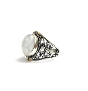 Anillo de Piedra Lunar Estilo Vintage, 6.5 Gramos de Peso, Plata de Ley 925, Joyería de Filigrana Oxidada, Venta al por Mayor - Product Image 3