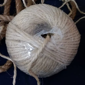 Cuerda de Sisal Ecológica en Bola de 2.5 kg, Fibra de Sisal Trenzada para Jardinería, Manualidades, Atado, Juguetes para Gatos, Rascadores y Proyectos del Hogar - Product Image 2