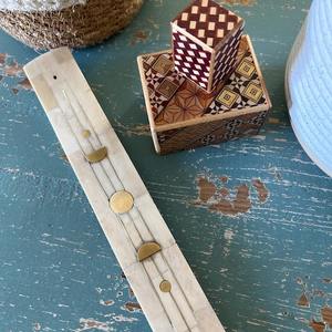 Porte-encens en bois fait main multifonctionnel, poli, thème bouddhiste, autoportant, décoratif, Inde - Product Image 2