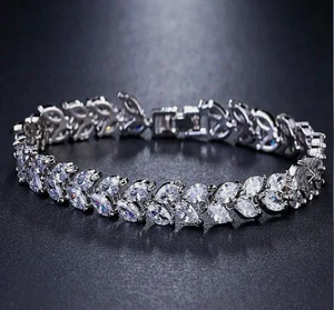 Bracelet en or blanc avec diamants taille marquise, bijoux de luxe de créateur, cadeau de mariage pour femme - Product Image 1