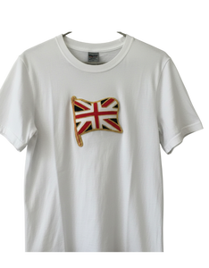 Parche Bordado con la Bandera del Reino Unido con Hilo Zari y Metálico – Aplique de Tela Hecho a Mano para Prendas, Bolsos y Souvenirs - Product Image 2