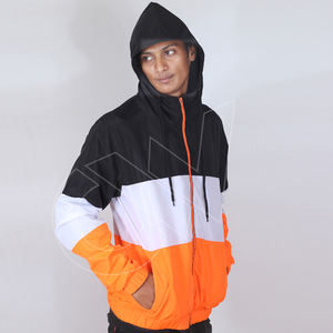 ชุดวอร์มกีฬาผู้ชายรุ่นใหม่มาแรงประจำฤดูใบไม้ร่วงปี 2026 เสื้อแจ็คเก็ตกันลมแบบซิปครึ่งตัวและกางเกงขาสั้น - Product Image 4