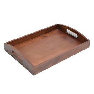 Bandeja de servir de madera pulida con asas, resistente al agua, estilo americano, bandejas para desayuno, bandejas decorativas de gran venta para eventos. - Product Image 1