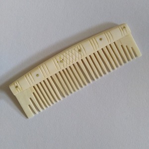 หวีกระดูกธรรมชาติทำมือสำหรับการสางผมและจัดแต่งทรงผม - Product Image 2