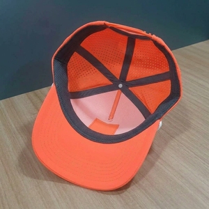 หมวกกอล์ฟ 5 แผงแบบกำหนดเอง โลโก้สั่งทำ OEM ODM แบรนด์ส่วนตัว ขายส่ง รับผลิตจำนวนมาก ผู้ผลิตหมวก MOQ ต่ำ - Product Image 5