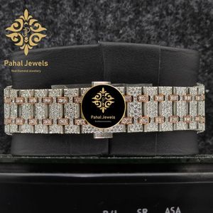 นาฬิกาเพชรหรูสำหรับผู้ชาย Pahal Jewels ตัวเรือนสแตนเลสทรง Tonneau ขนาด 40 มม. ระบบควอตซ์แบบอนาล็อก สายแบบพับได้ - Product Image 4