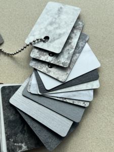 Láminas HPL Compactas CONST de Alta Calidad, Resistentes al Agua, al Fuego y al Calor, Diseño Contemporáneo para Hoteles, Hospitales y Cocinas - Product Image 1