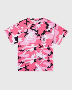 เสื้อยืดเจอร์ซีย์แขนสั้นผู้ชายลายพรางสีชมพูพร้อมกระเป๋าด้านหน้าและโลโก้ - Product Image 1