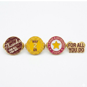 Pins Personalizados de Zinc Plateado en Plata, Impresión Offset Moderna, para Reconocimiento a Empleados, Premios por Aniversario de Empresa - Product Image 2